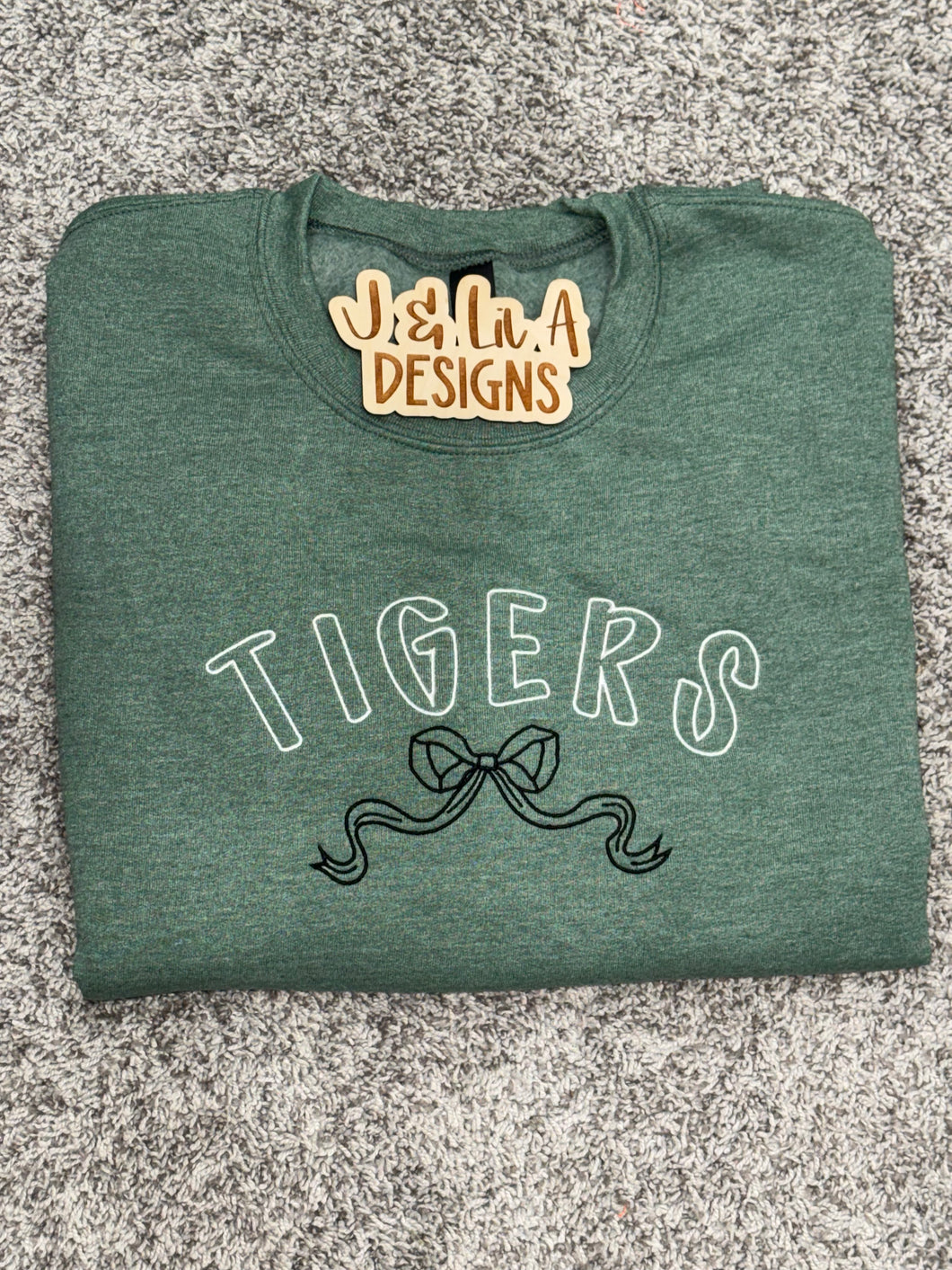 Embroidered Tigers Bow